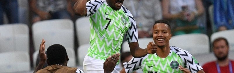  勒沃库森中场核心伤愈归队，助攻梅开二度助球队取胜