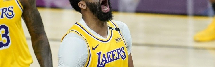  浓眉哥攻防一体湖人力克勇士抢占先机