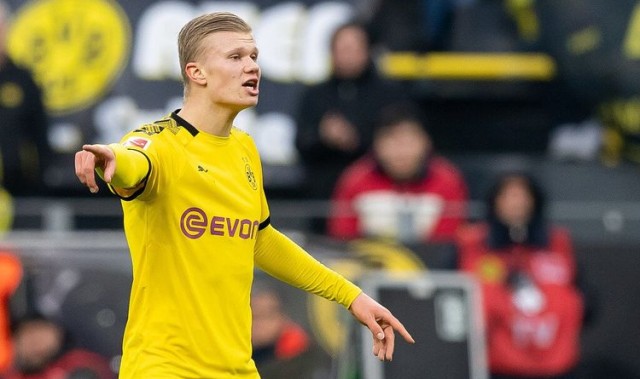  多特蒙德新星哈兰德戴帽闪耀全场焦点