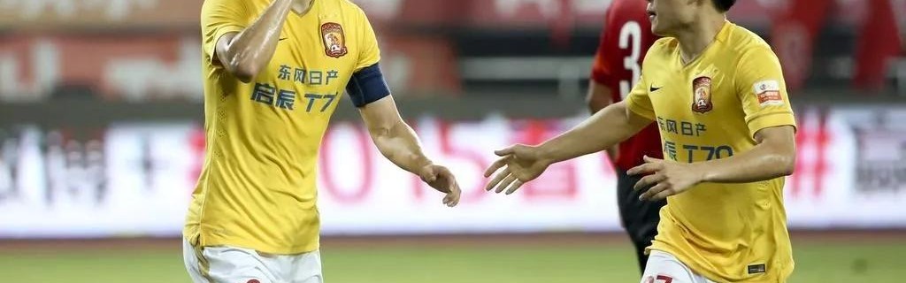  西汉姆联反击效率高，闪电战速决保级队