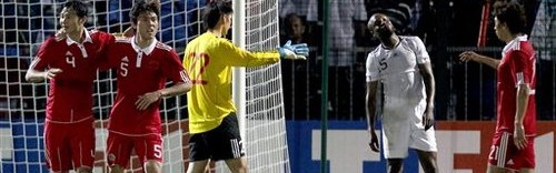  里昂主场球迷见证惊天逆转战胜强敌重燃希望