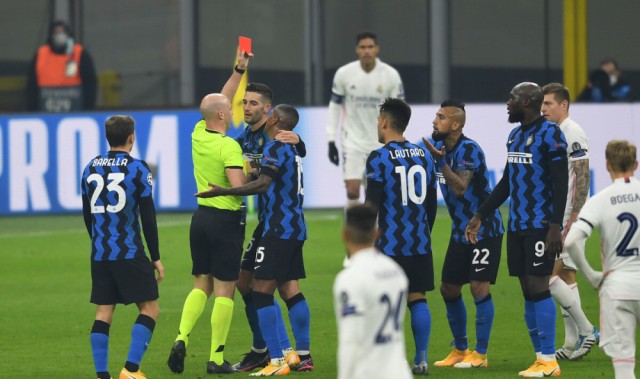  AC米兰逆转拉齐奥收获关键三分稳固欧冠区